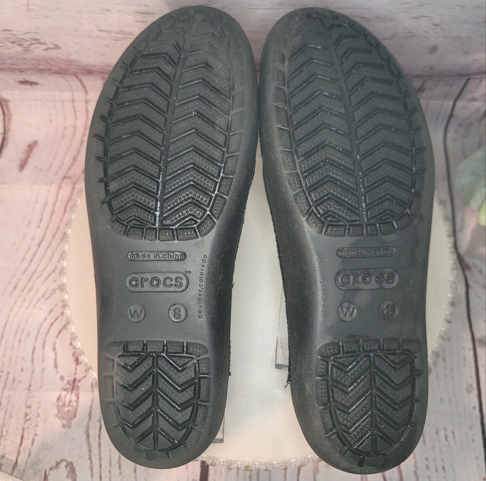 Crocs Mammoth Winter Ballet Flats in black suede. - Picture 9 of 11